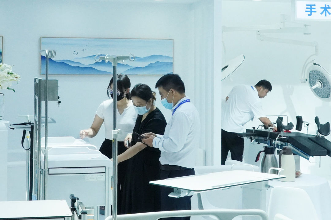 皇冠体育医疗,小护士医疗设备